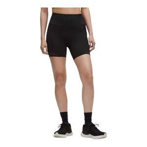 Lululemon Fast and Free 6” High-Rise Lace Trim Shorts Black Size 8 NWT